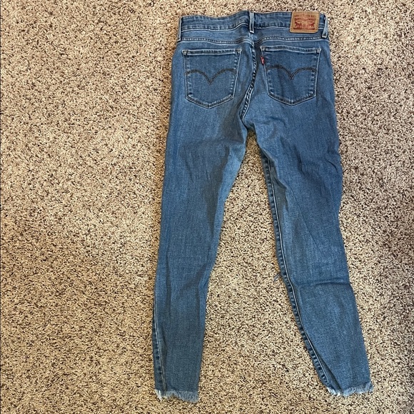 Levi's Women's Blue Ripped Skinny Jeans - Picture 3 of 5